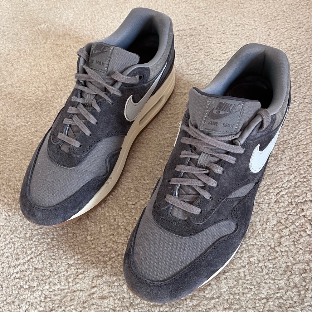 Nike Air Max 1 Premium Low Crepe Soft Grey